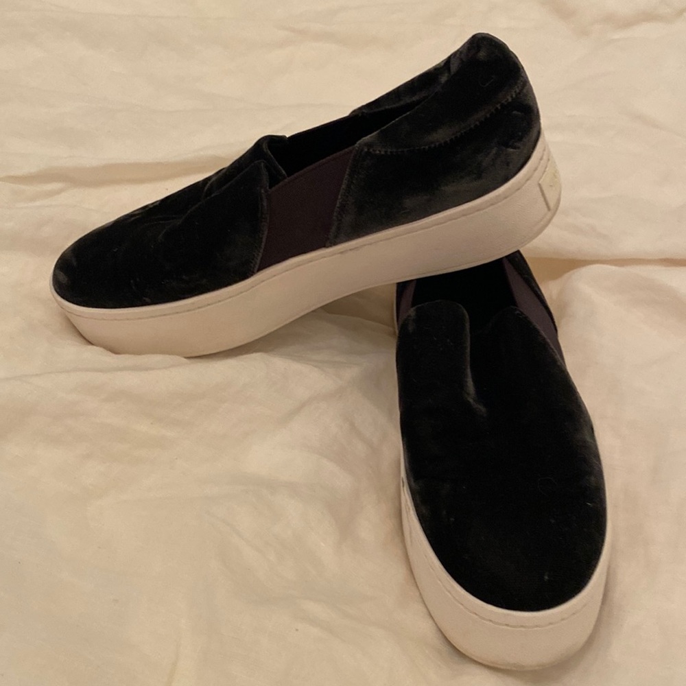 Like new Vince blue velvet slip ons- 7